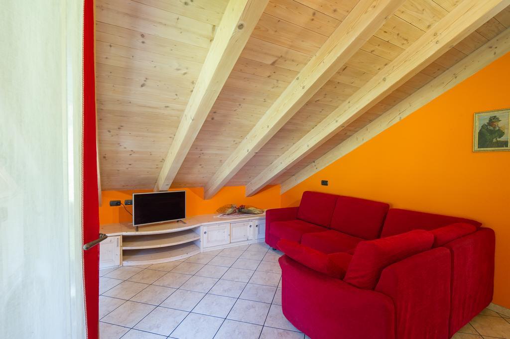 Chalet La Rugiada Борміо Екстер'єр фото